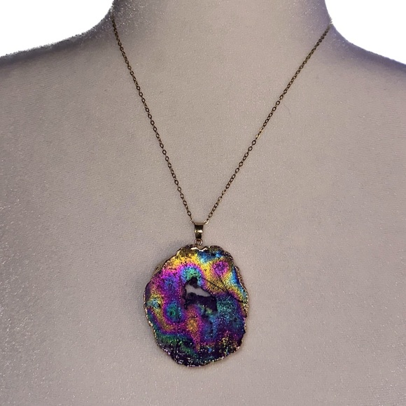 Jewelry - Gold plated Raw Rainbow/ Purple Amethyst Crystal Quartz Druzy Pendant Necklace